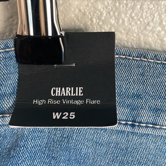 TRUE RELIGION Flare High Rise Jeans - Picture 6 of 9
